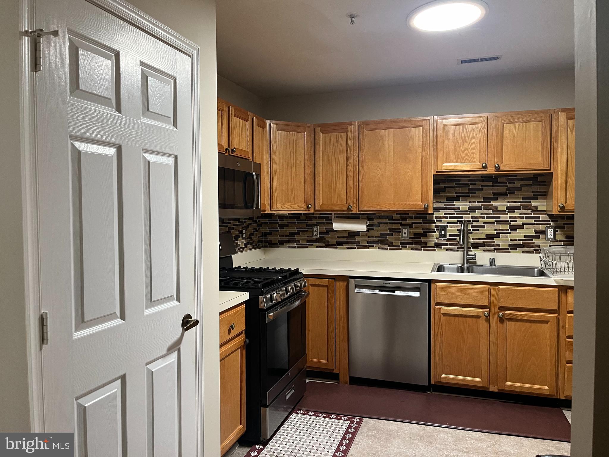 HERITAGE HARBOUR - Residential