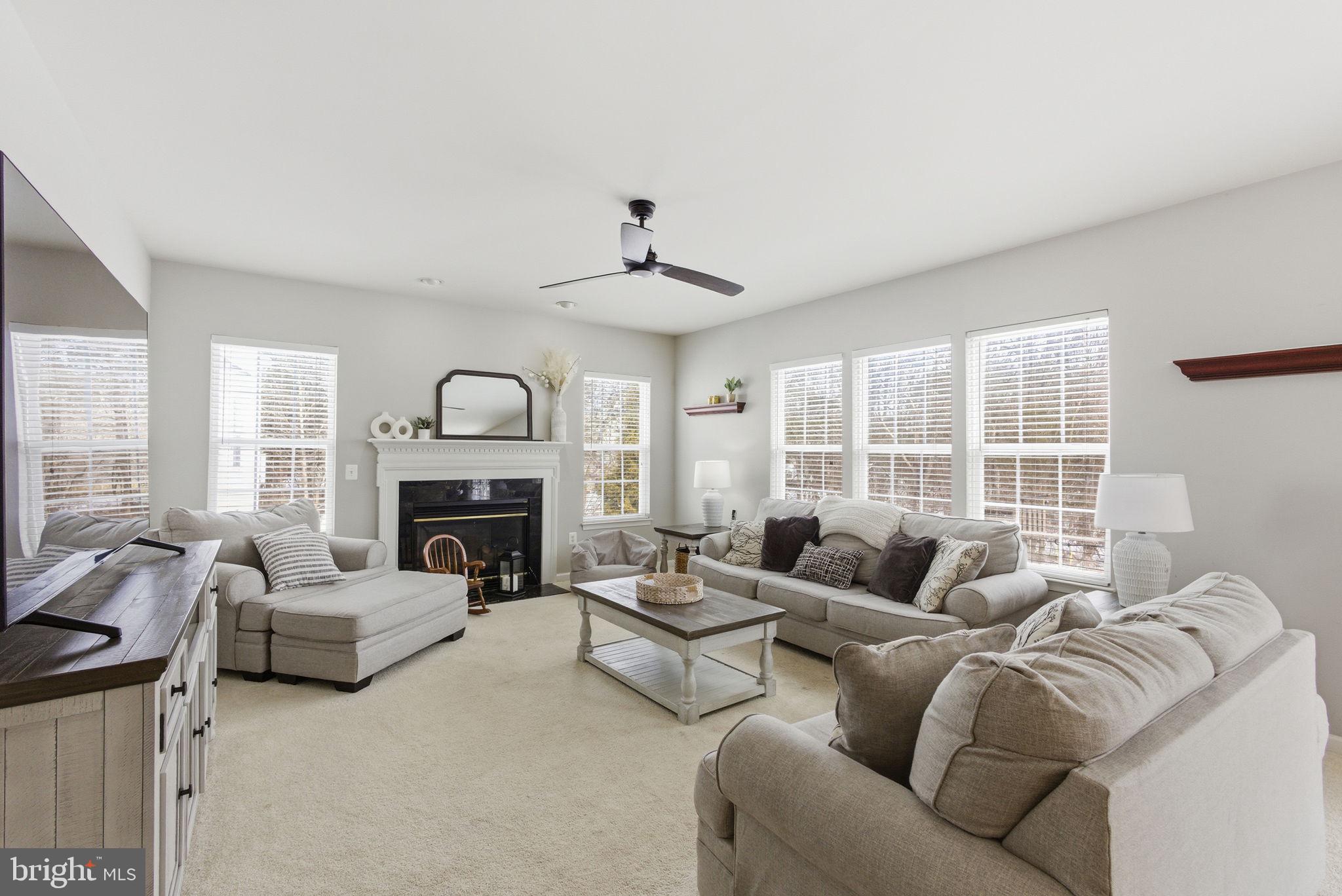 BROAD RUN OAKS - Residential