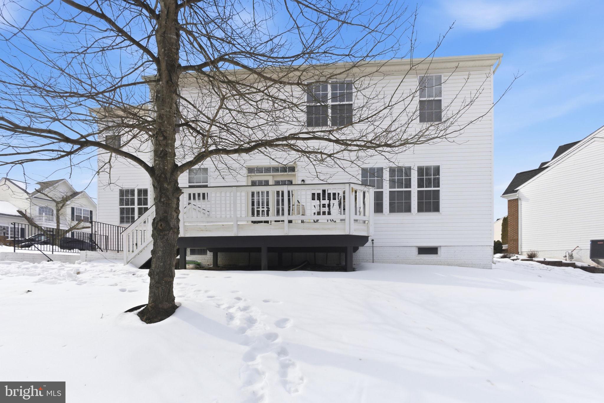 BROAD RUN OAKS - Residential