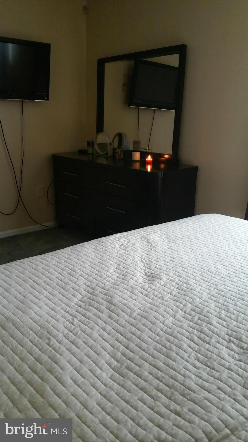 COUNTRYSIDE - Residential