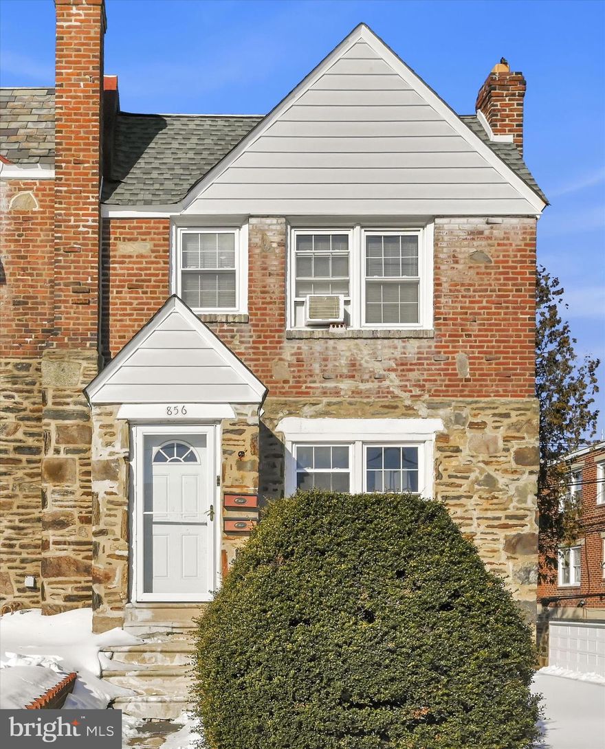 865 Eaton Road – End-of-Row Duplex Townhouse
Well-maintained end-of-row townhouse configured as a duplex, offering a fantastic opportunity for both investors and owner-occupants. The first floor features a comfortable 1-bedroom unit, while the upper level offers a 2-bedroom unit.
This property has been consistently cared for and includes private parking and attractive wood floors that add warmth and durability throughout. Current tenants would love to stay, providing the potential for immediate rental income (see listing for rental details).
Located in the Upper Darby School District and served by Hillcrest Elementary School, this is a solid, turnkey property in a convenient setting.
Don’t miss this excellent investment opportunity.