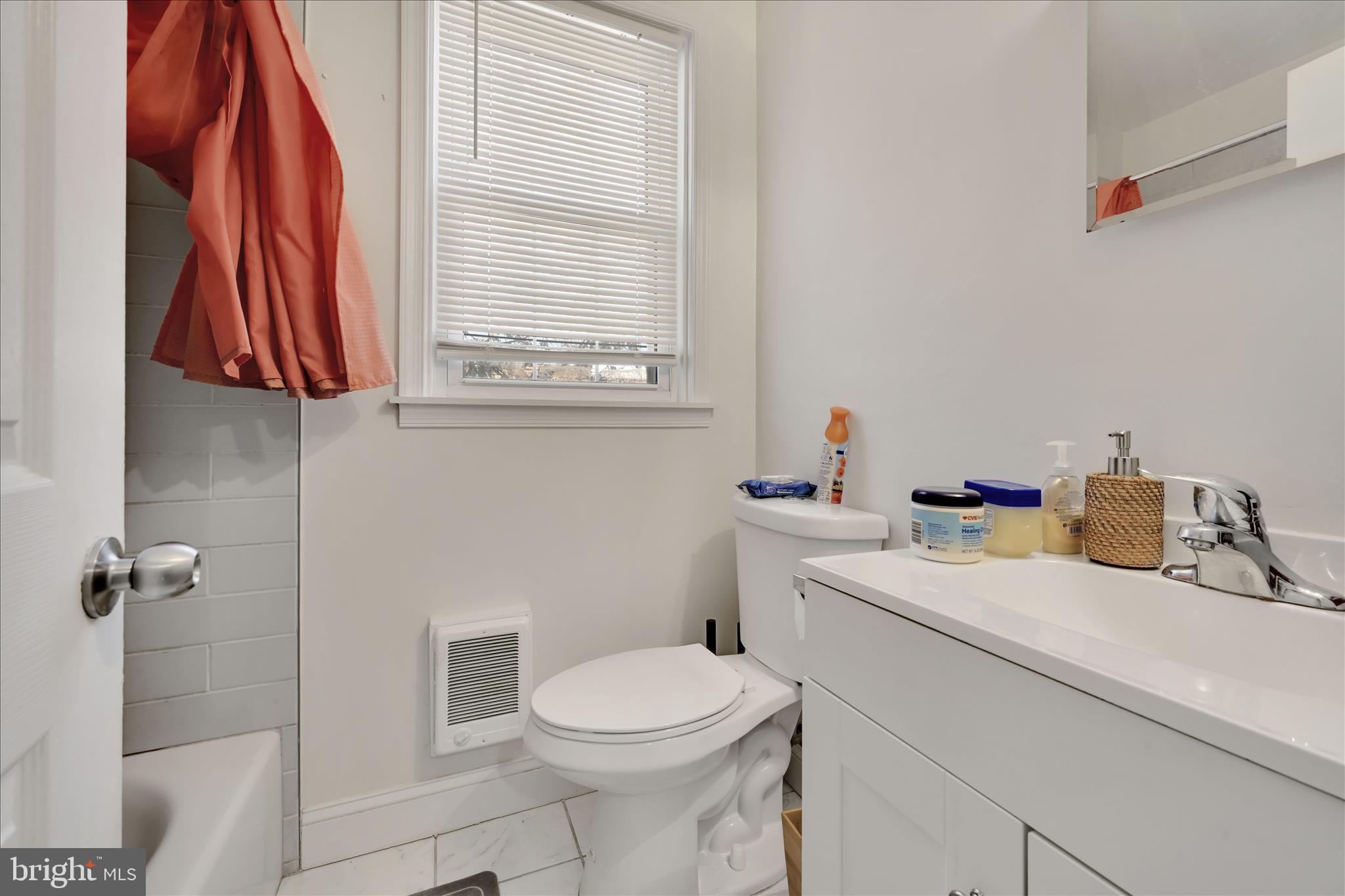 HILL CREST - Residential