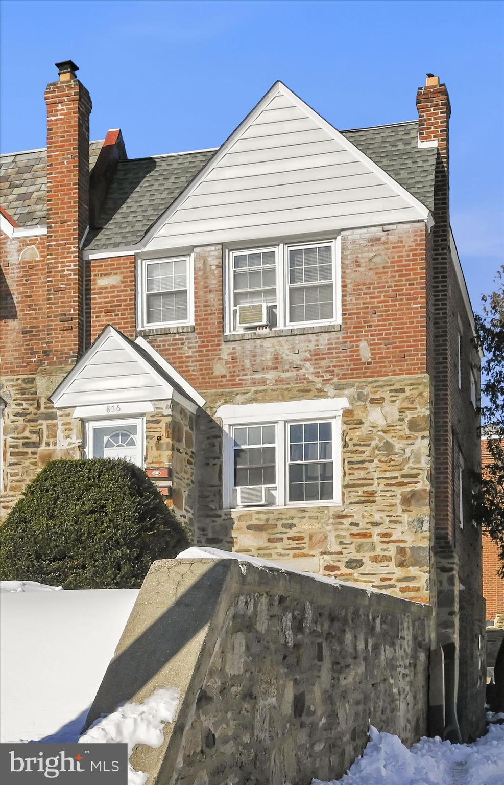 HILL CREST - Residential