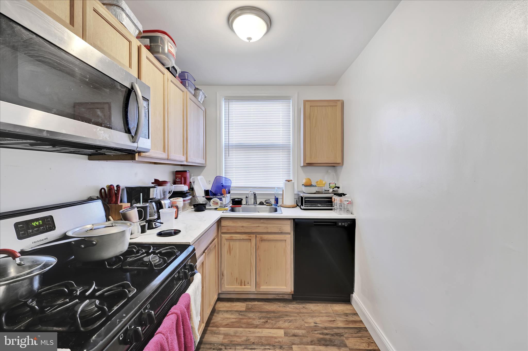 HILL CREST - Residential