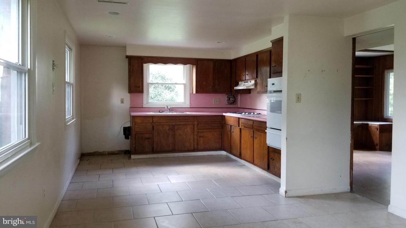 EDEN MANOR - Residential