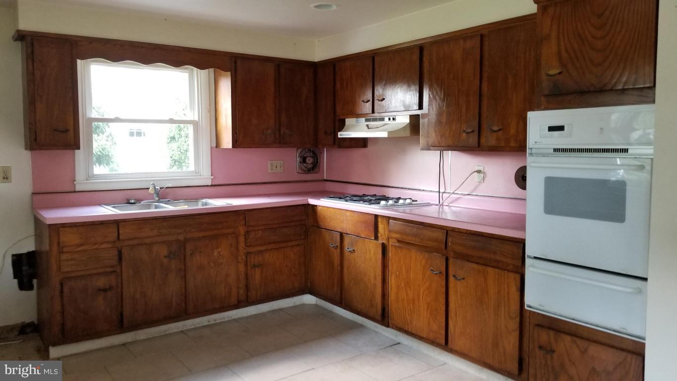 EDEN MANOR - Residential