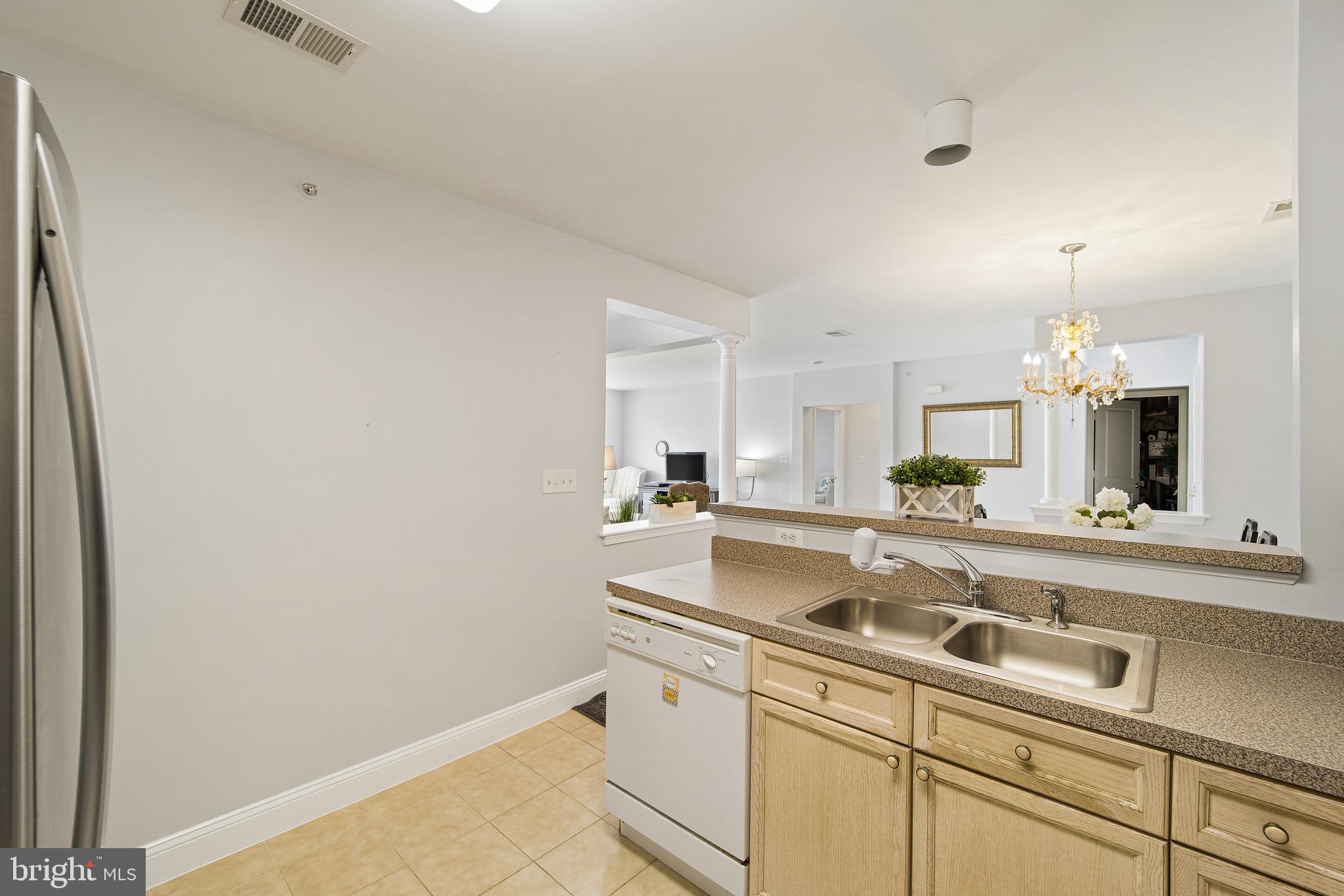 SUFFIELD MEADOWS - Residential