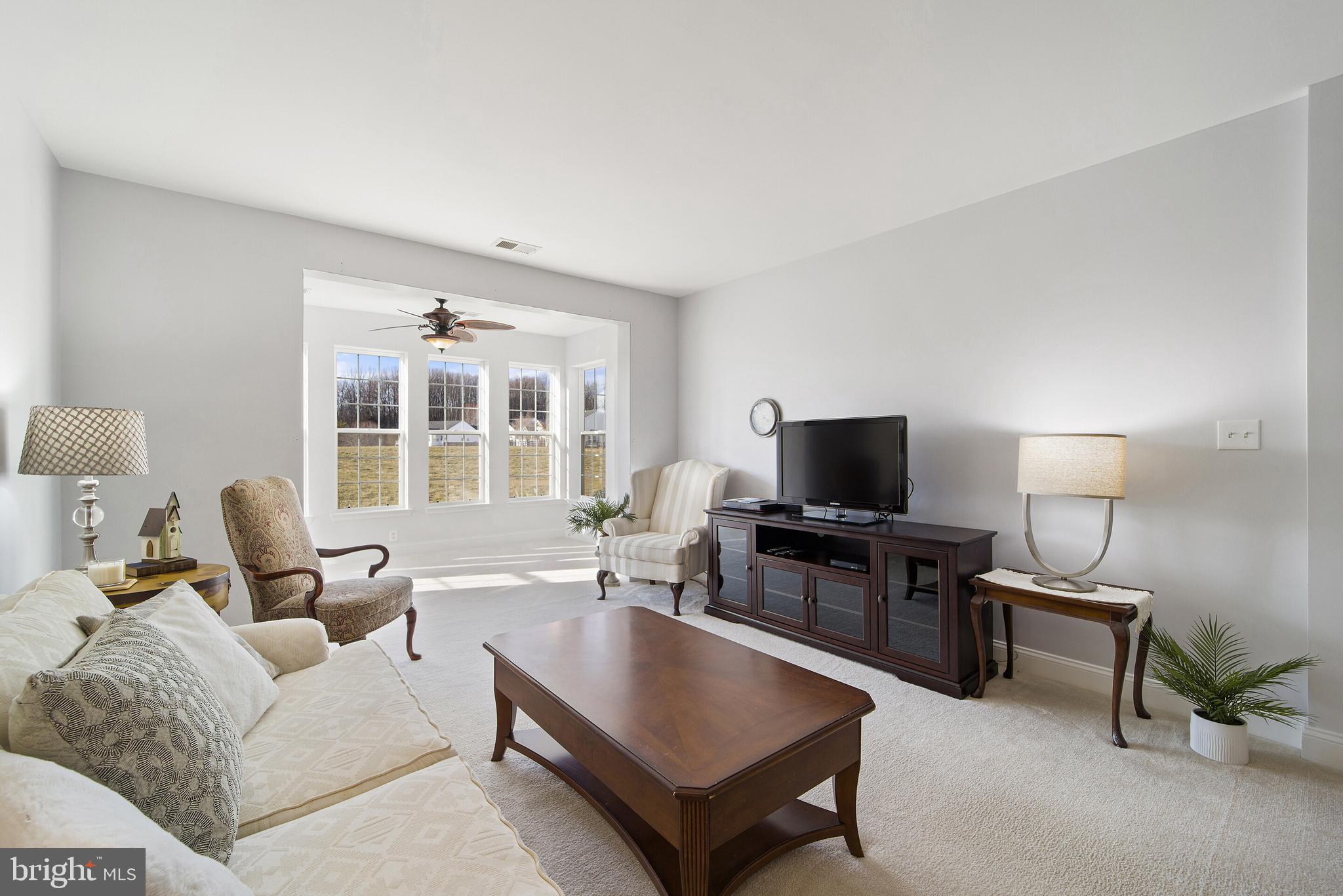 SUFFIELD MEADOWS - Residential