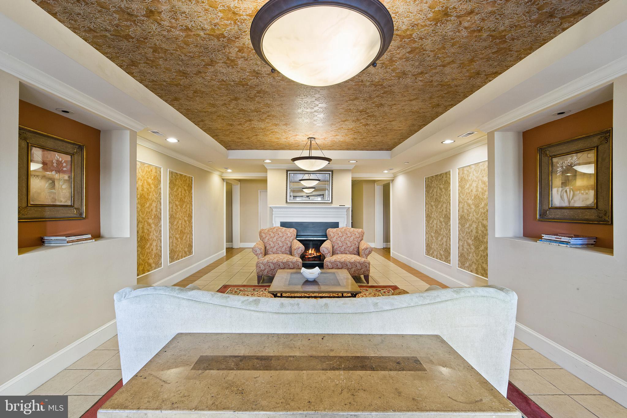 SUFFIELD MEADOWS - Residential