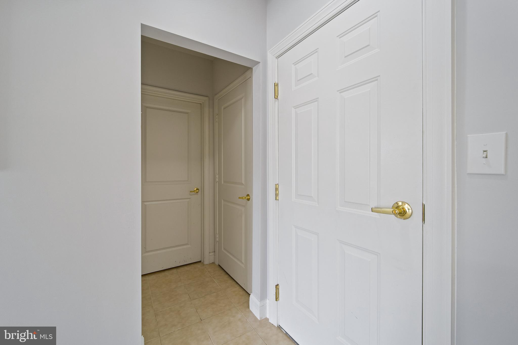 SUFFIELD MEADOWS - Residential