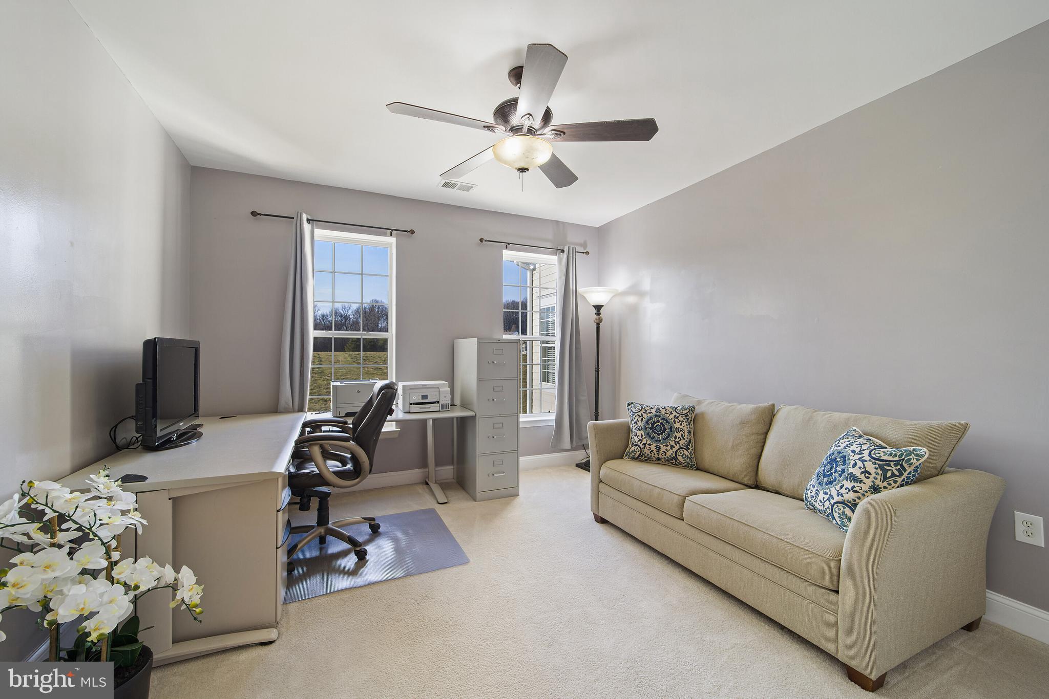 SUFFIELD MEADOWS - Residential