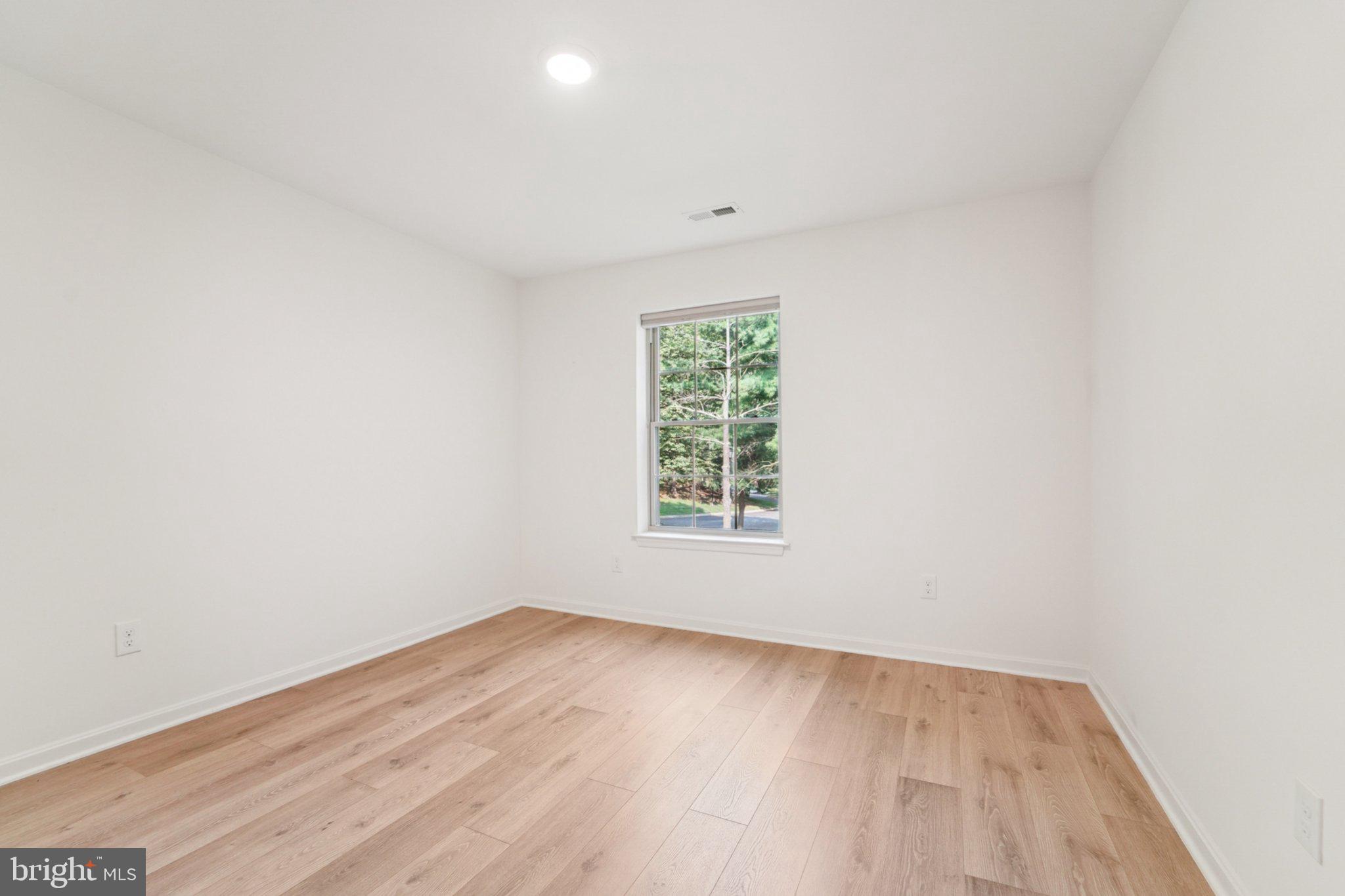 THE POINTE - Residential