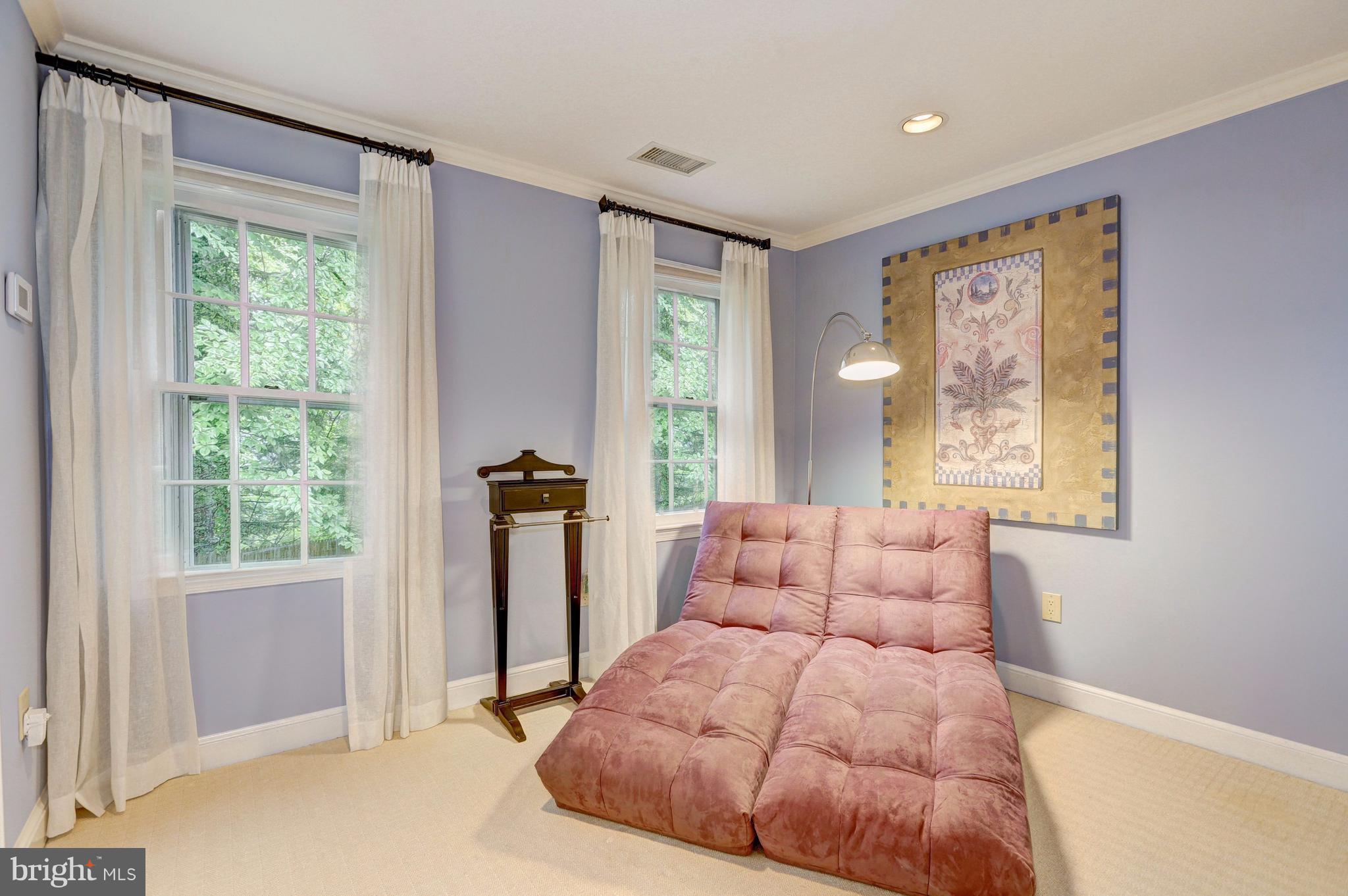 LONGWOOD - Residential