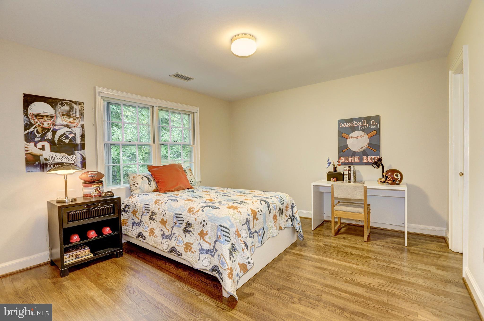 LONGWOOD - Residential