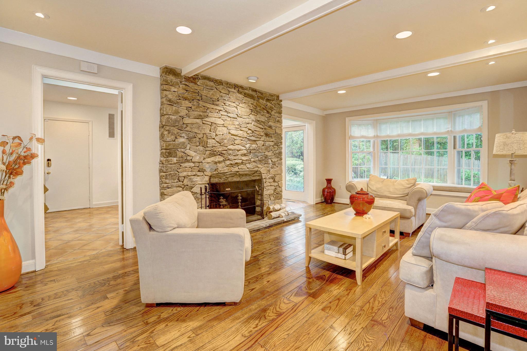 LONGWOOD - Residential