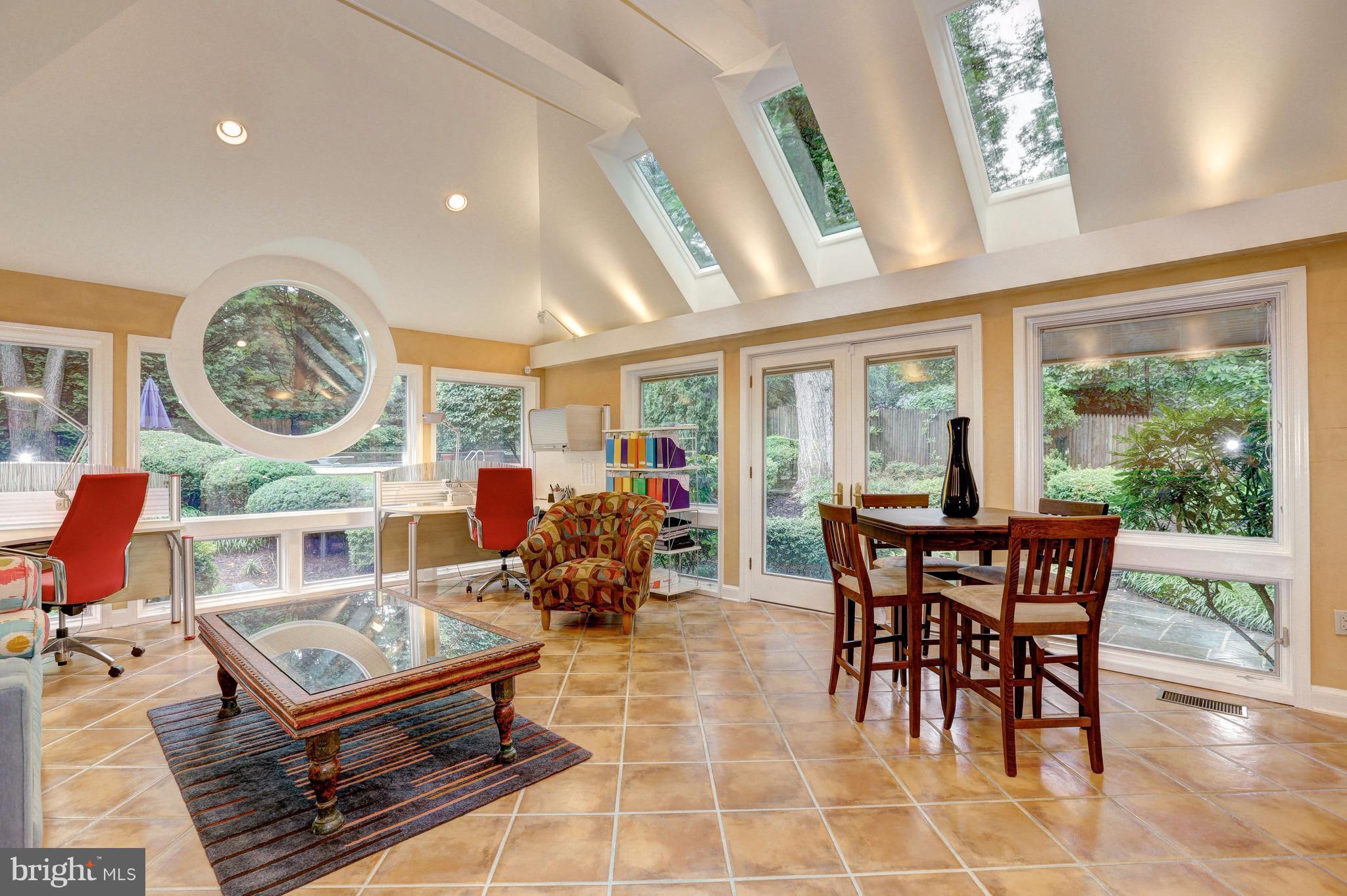 LONGWOOD - Residential