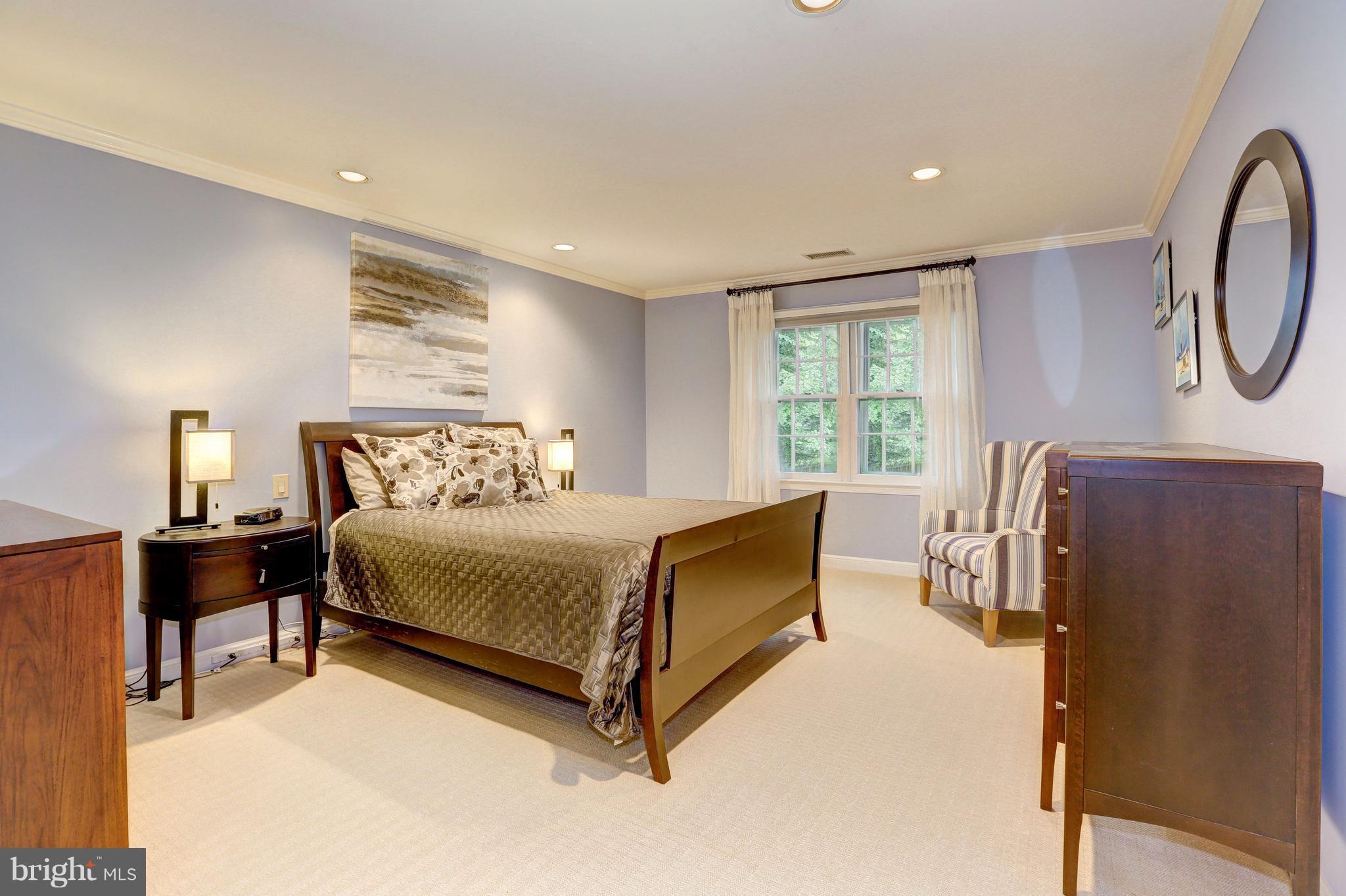 LONGWOOD - Residential