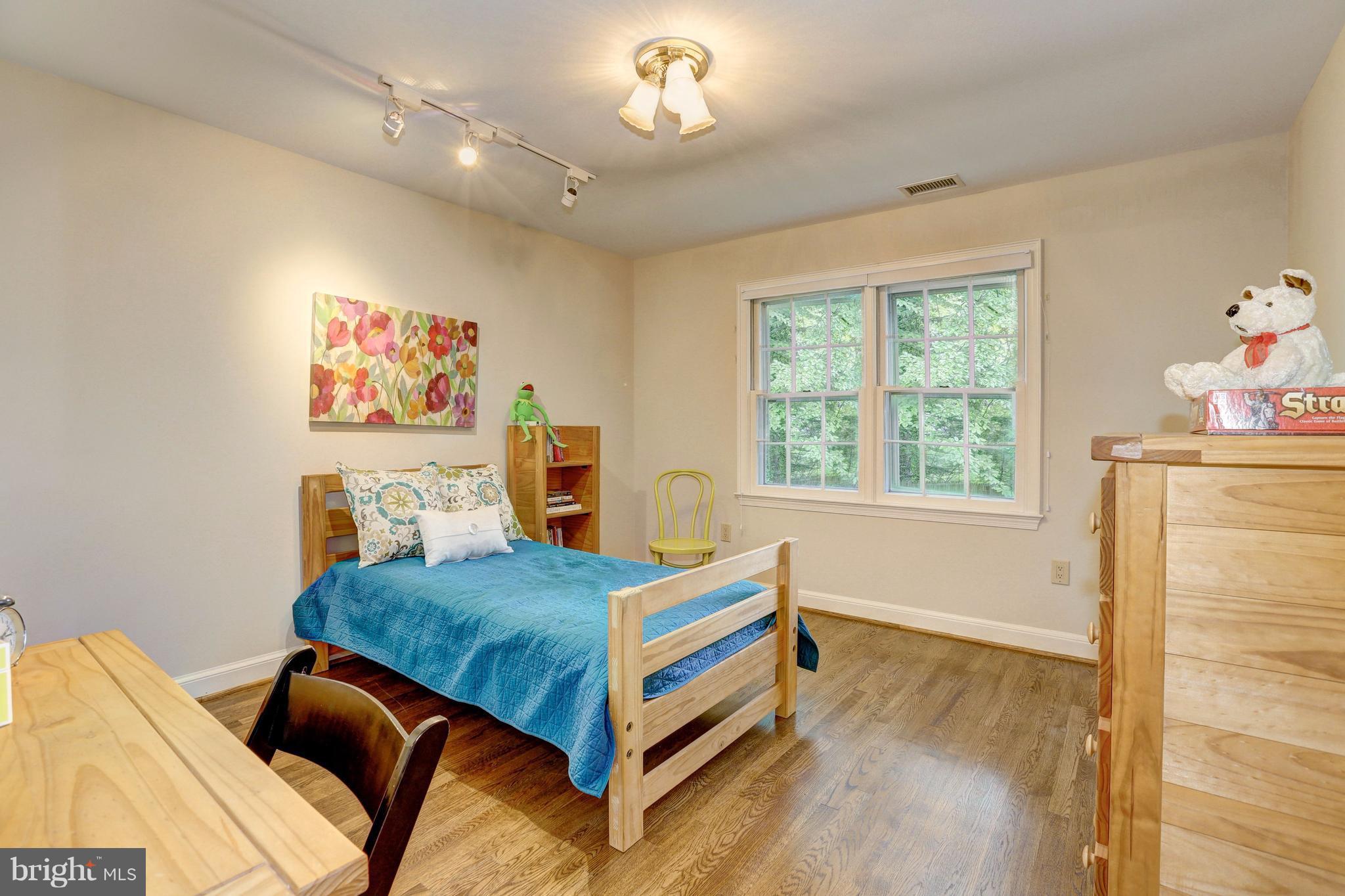 LONGWOOD - Residential