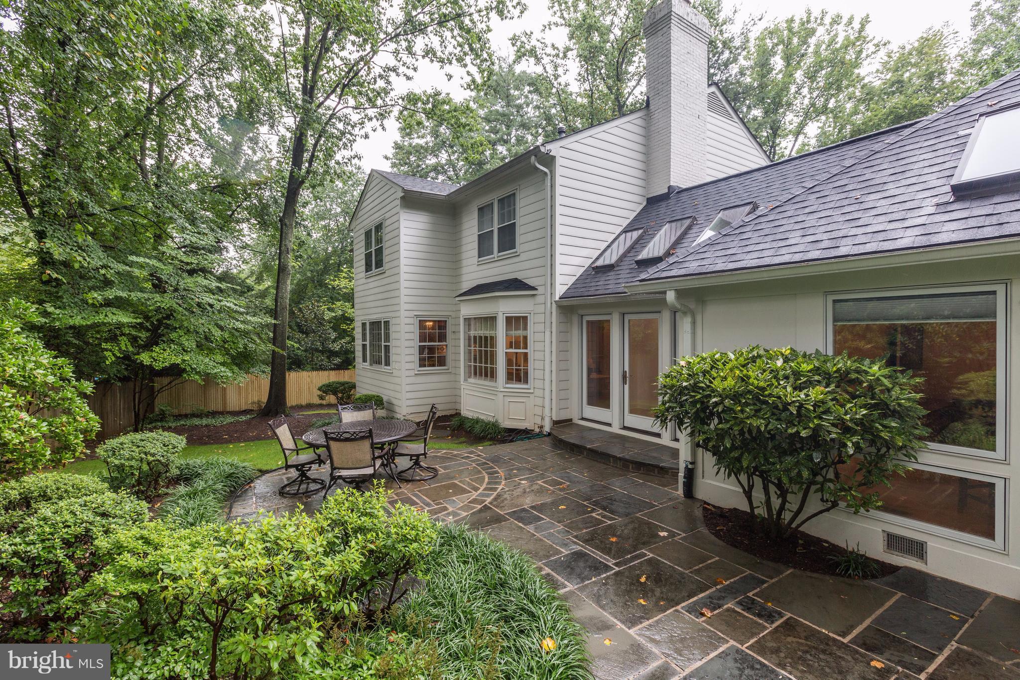 LONGWOOD - Residential