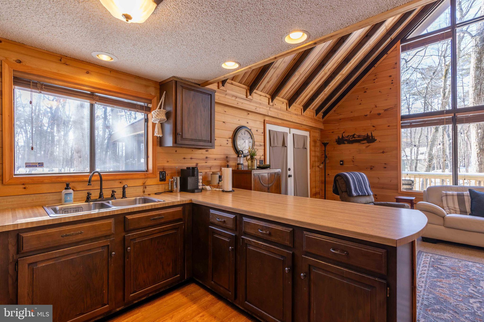 THE WOODS - Residential