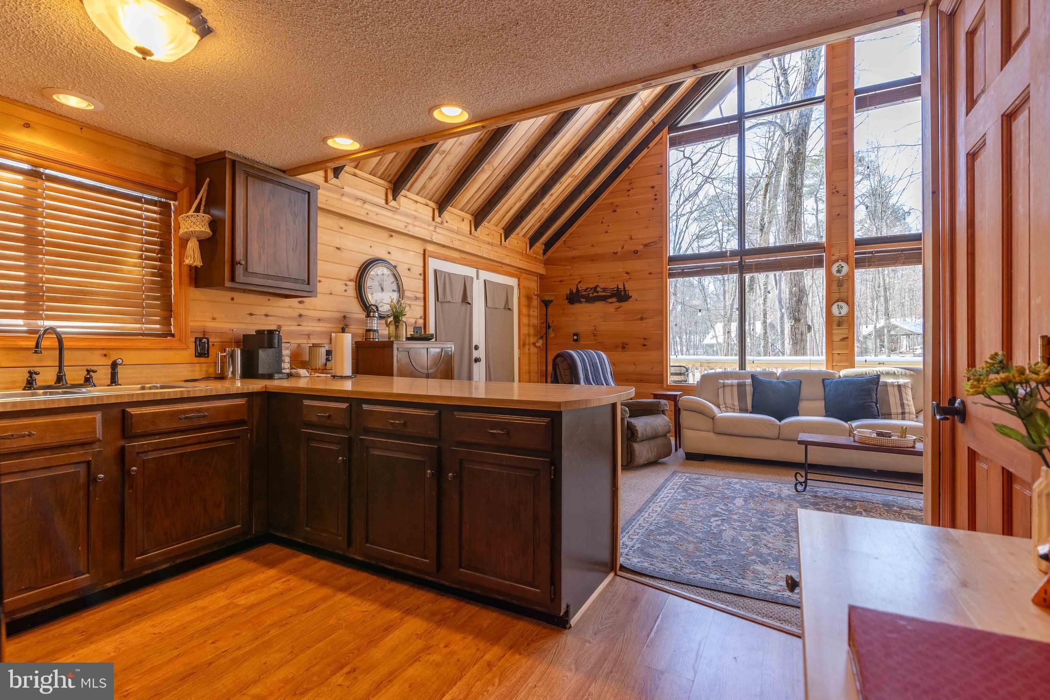 THE WOODS - Residential