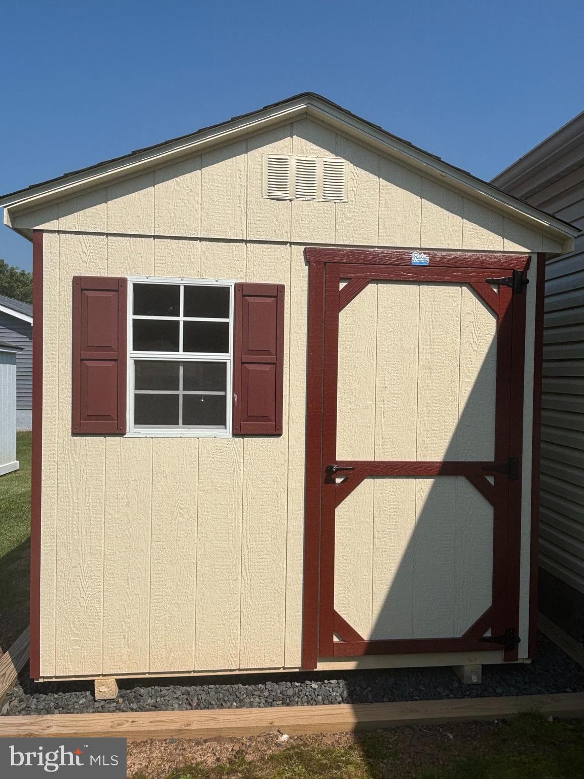 19 LILAC COURT