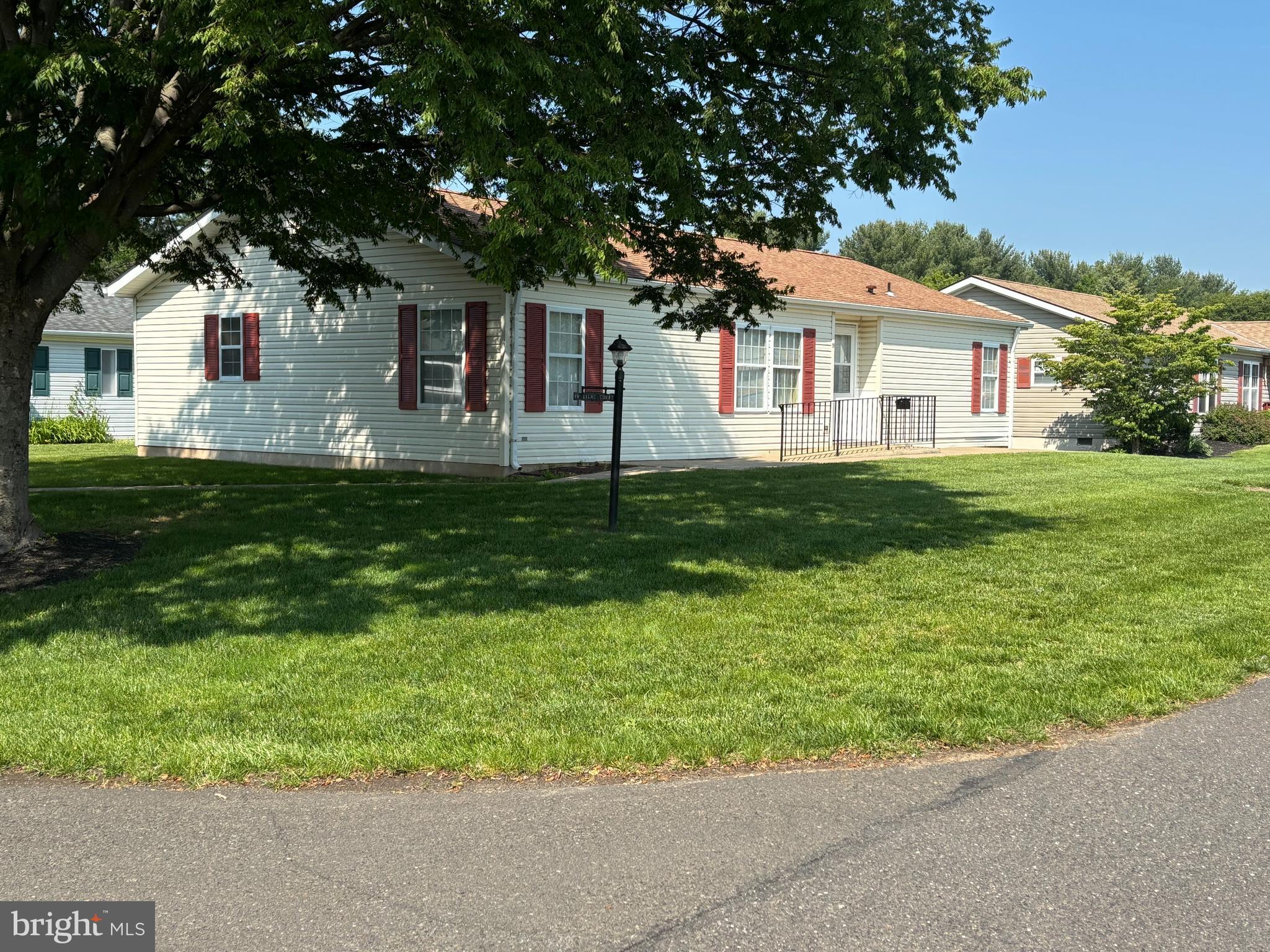 19 LILAC COURT