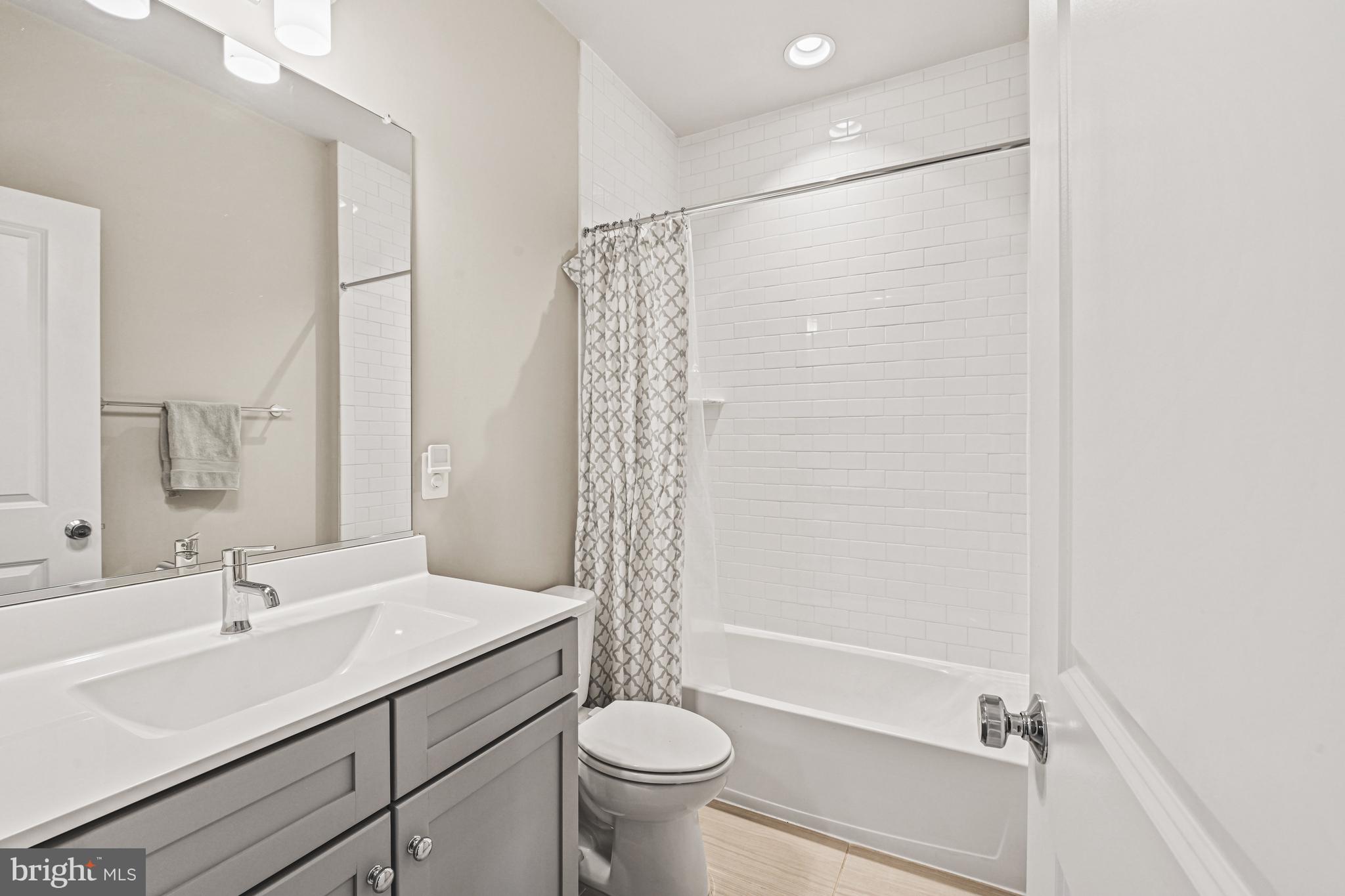 CARVER PLACE - Residential Lease