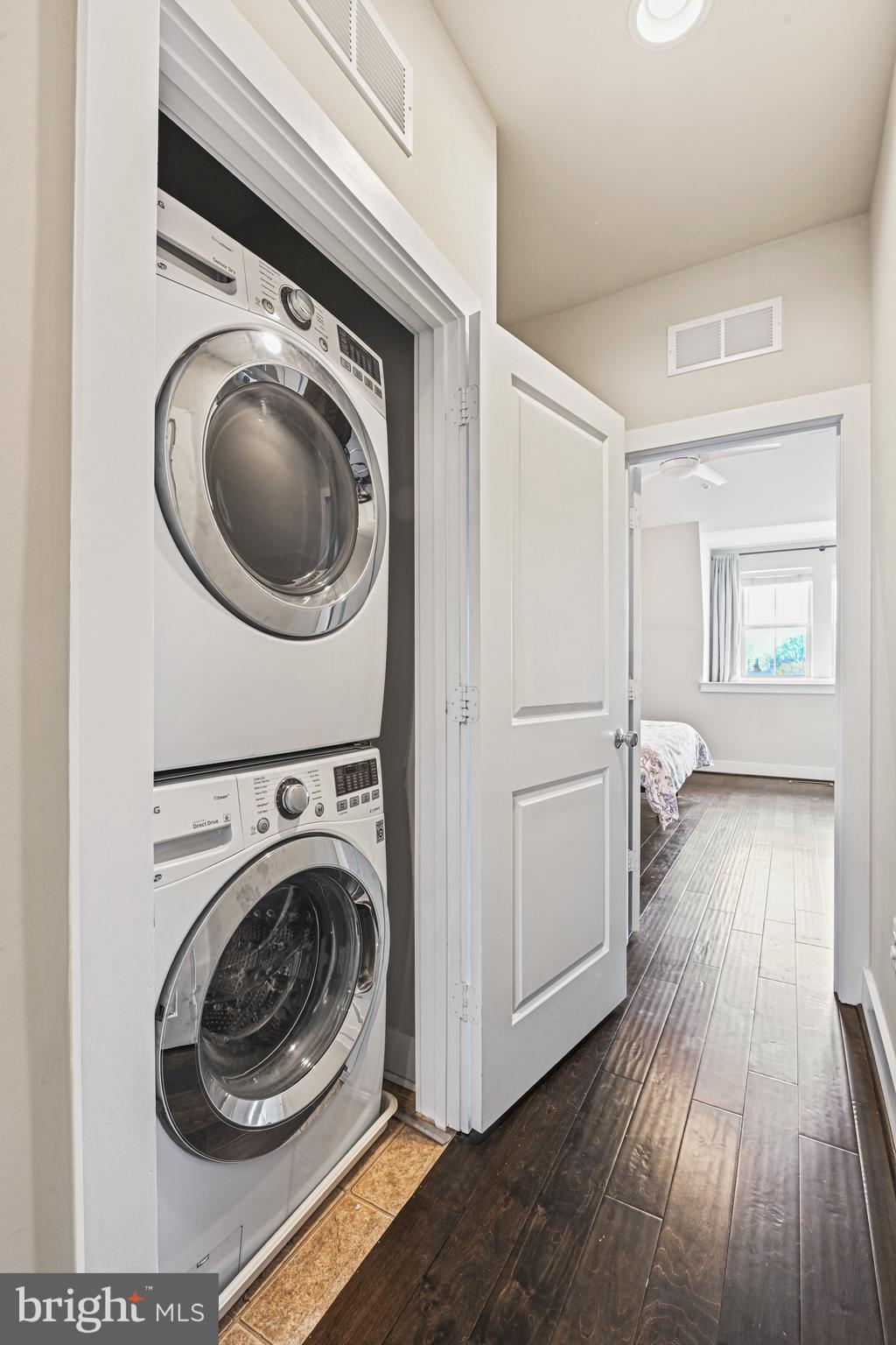 CARVER PLACE - Residential Lease