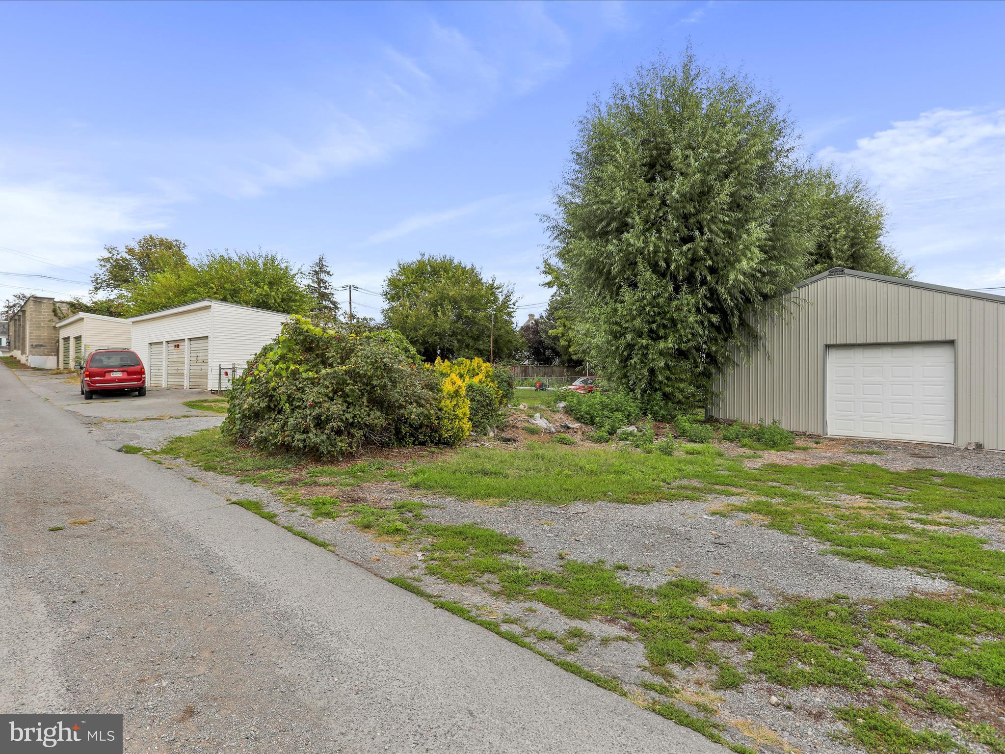 HAGERSTOWN - Residential