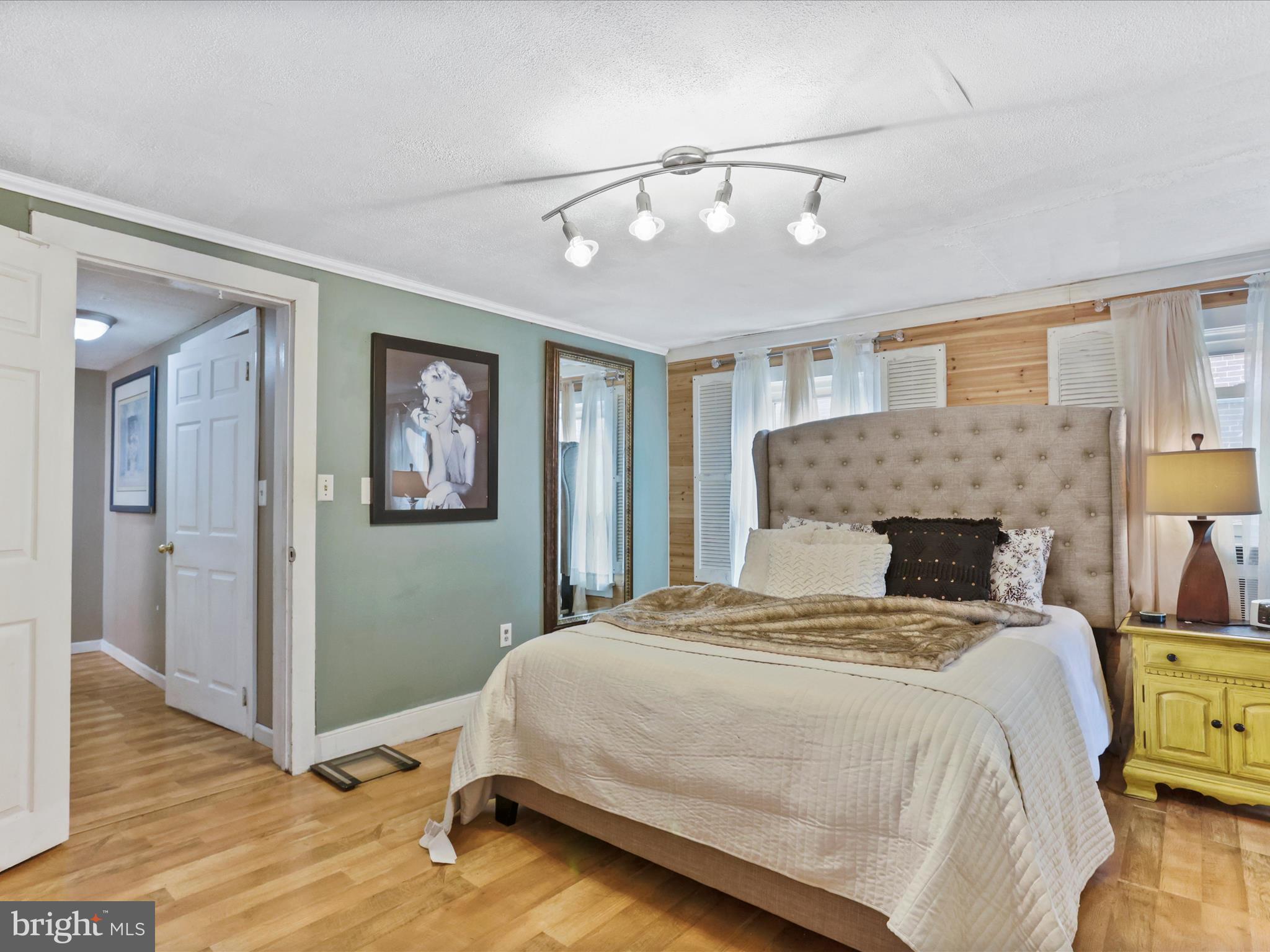 HAGERSTOWN - Residential