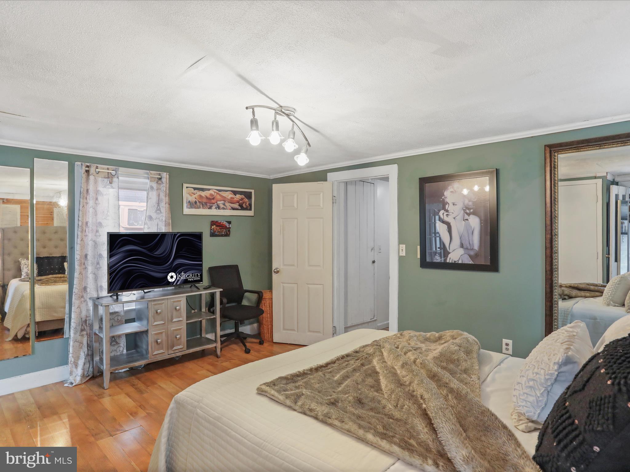 HAGERSTOWN - Residential