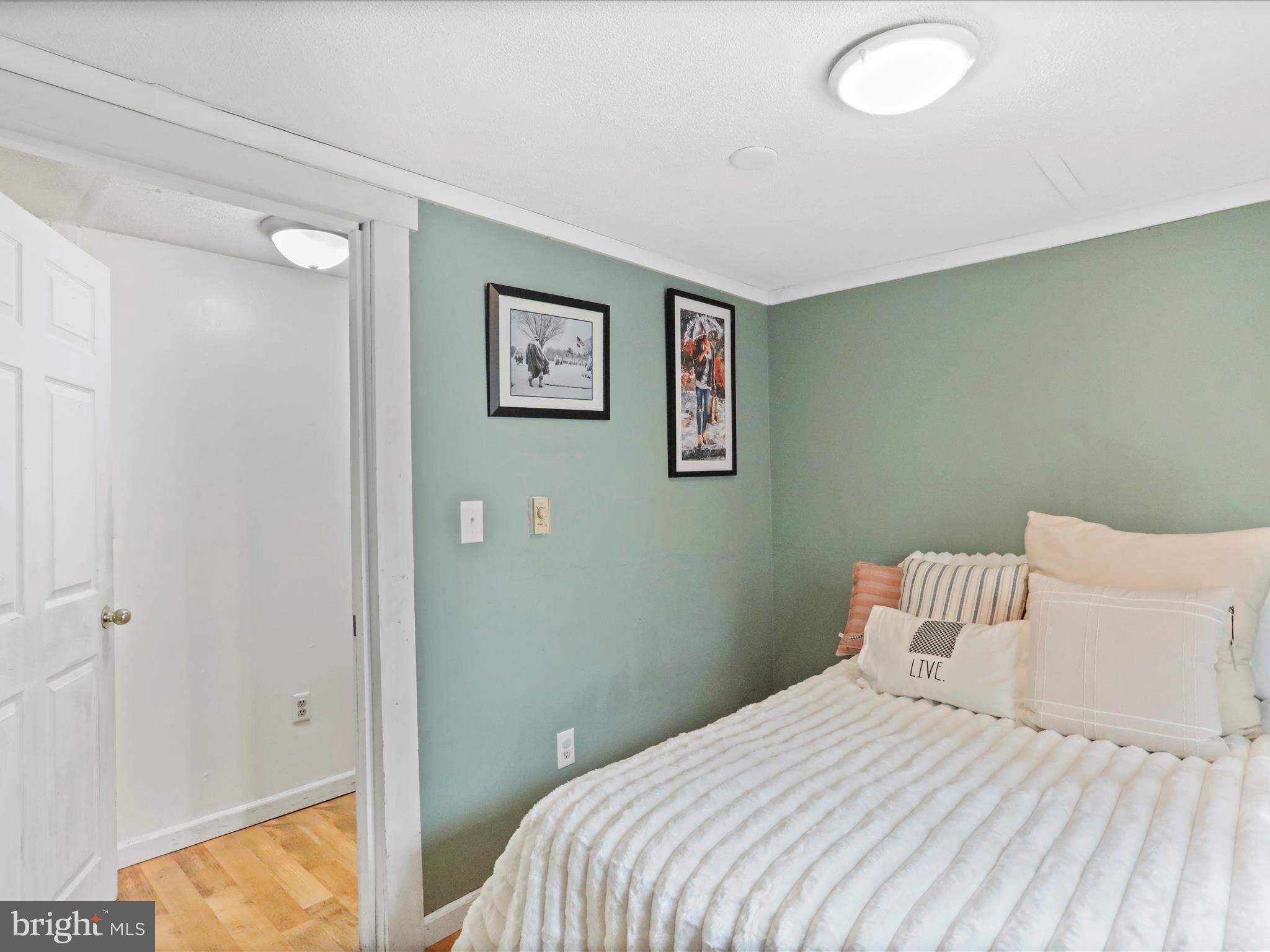 HAGERSTOWN - Residential