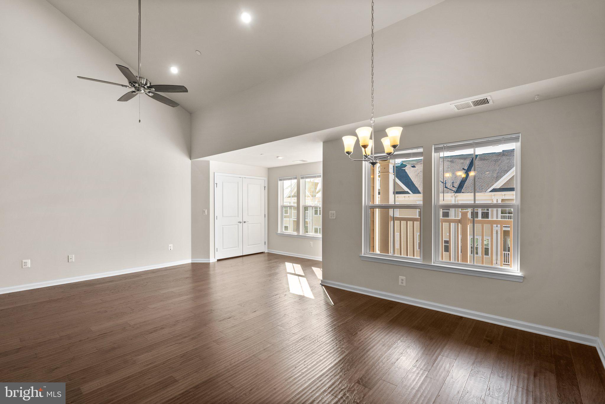 ELLICOTTS RETREAT - Residential