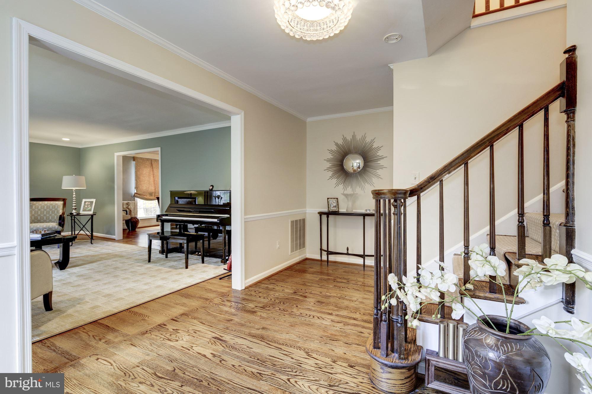 RIVER FALLS - Residential