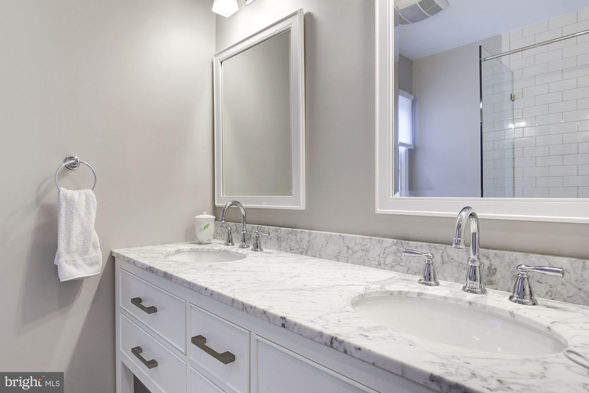 RIVER FALLS - Residential