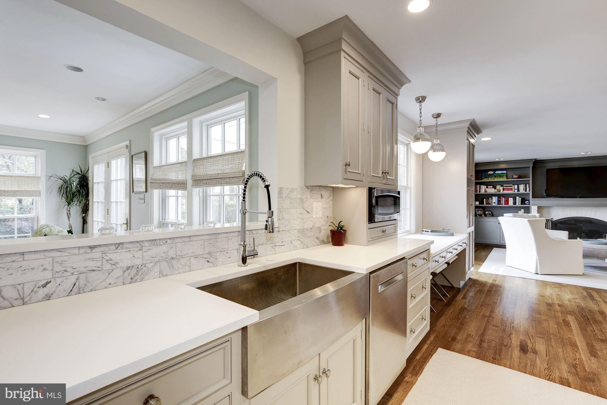 RIVER FALLS - Residential