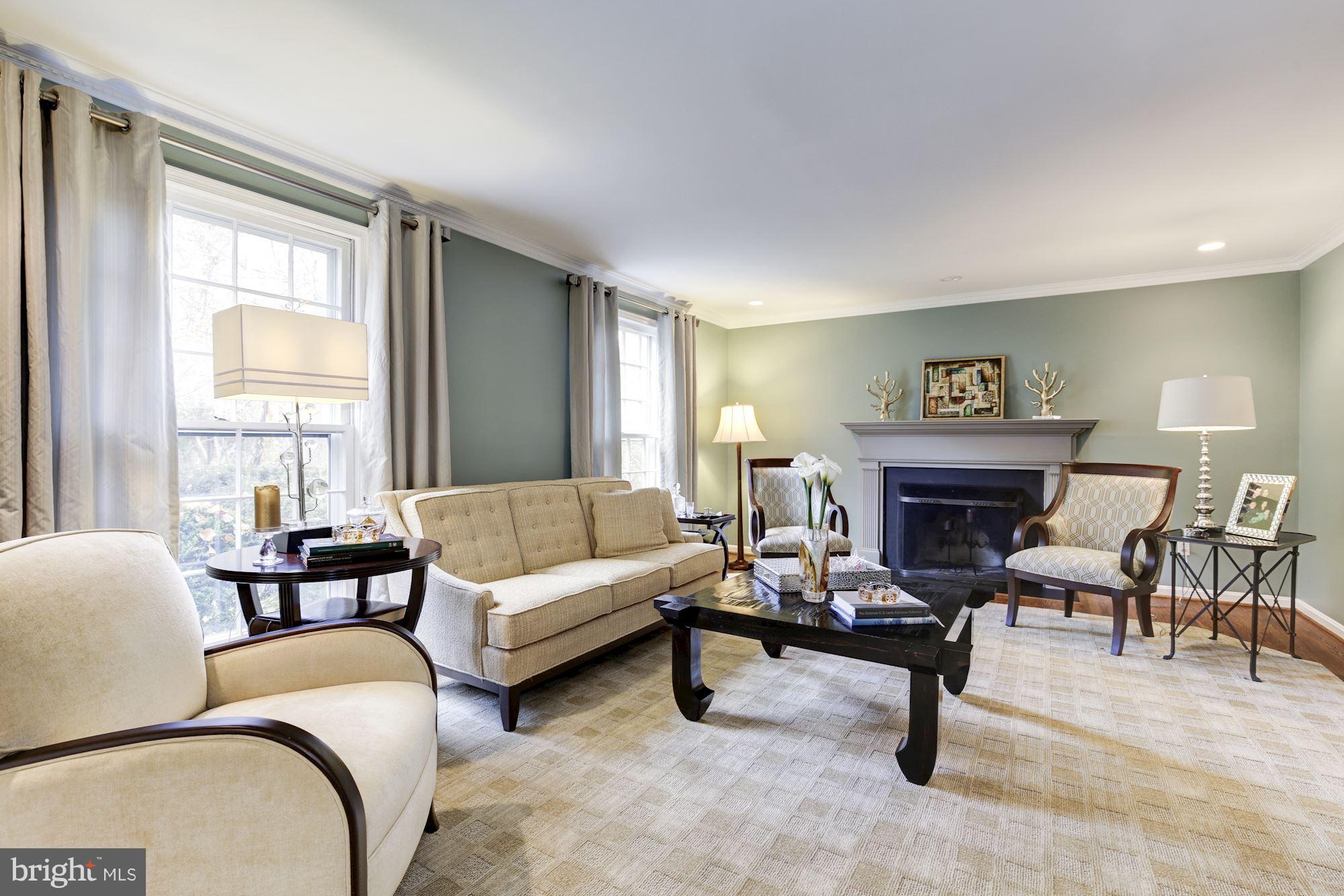 RIVER FALLS - Residential