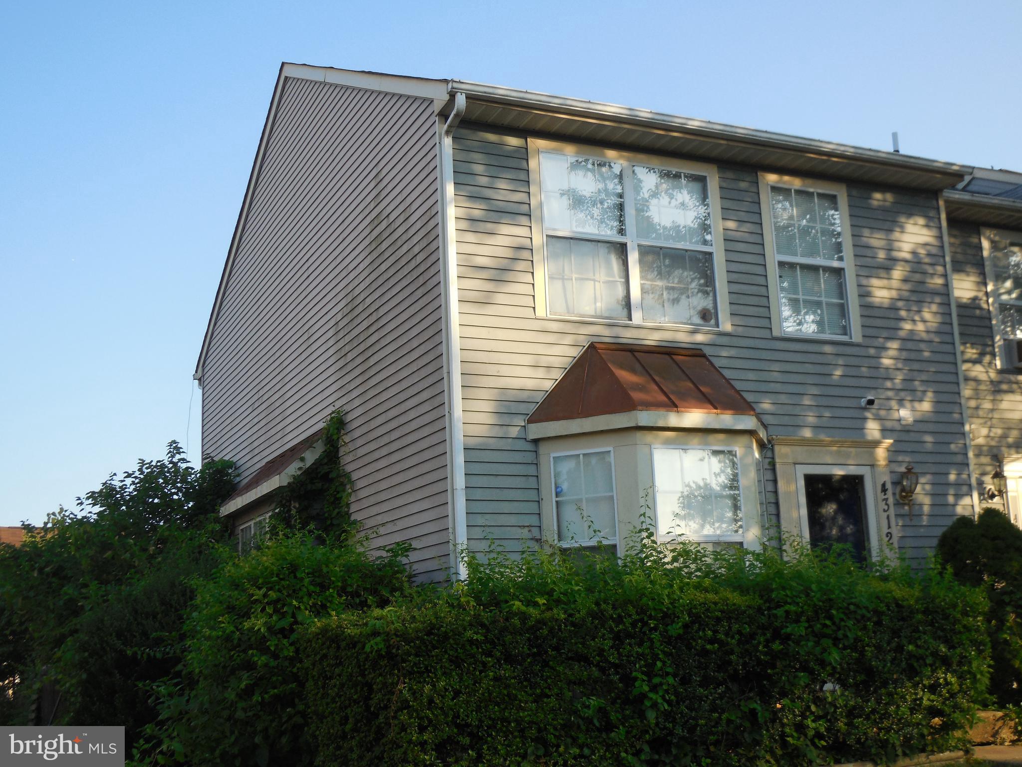 RIVERSIDE - Residential