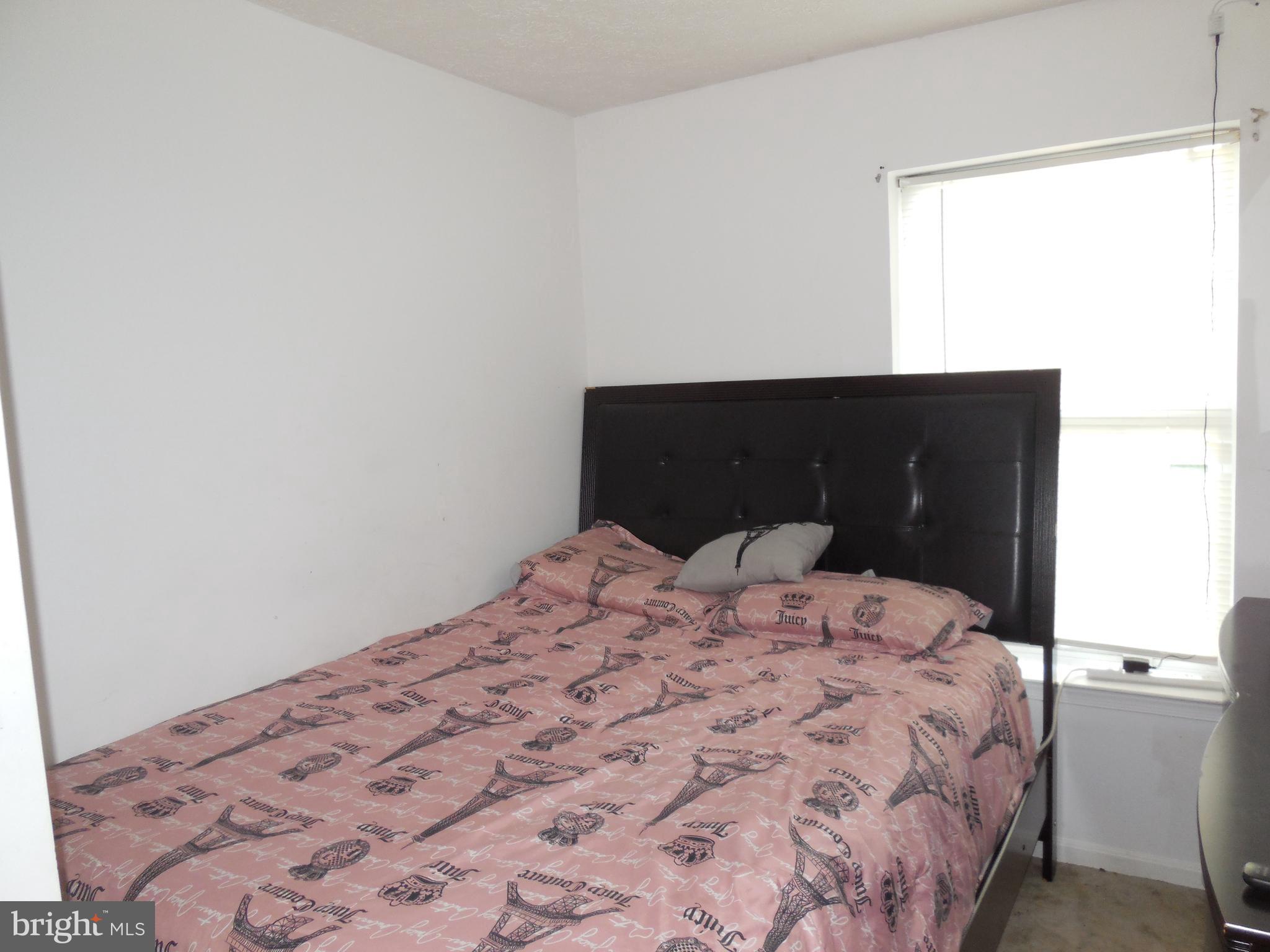 RIVERSIDE - Residential