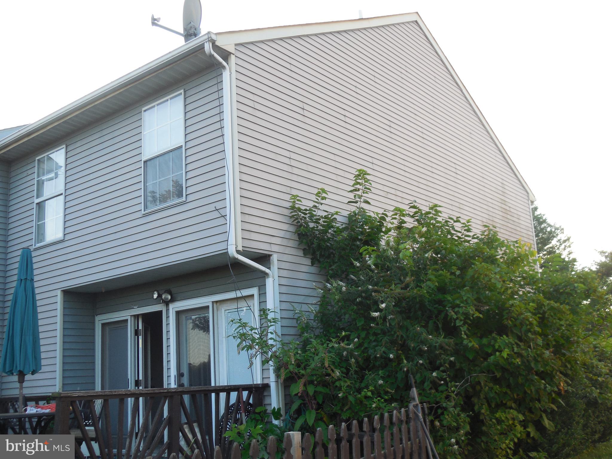 RIVERSIDE - Residential