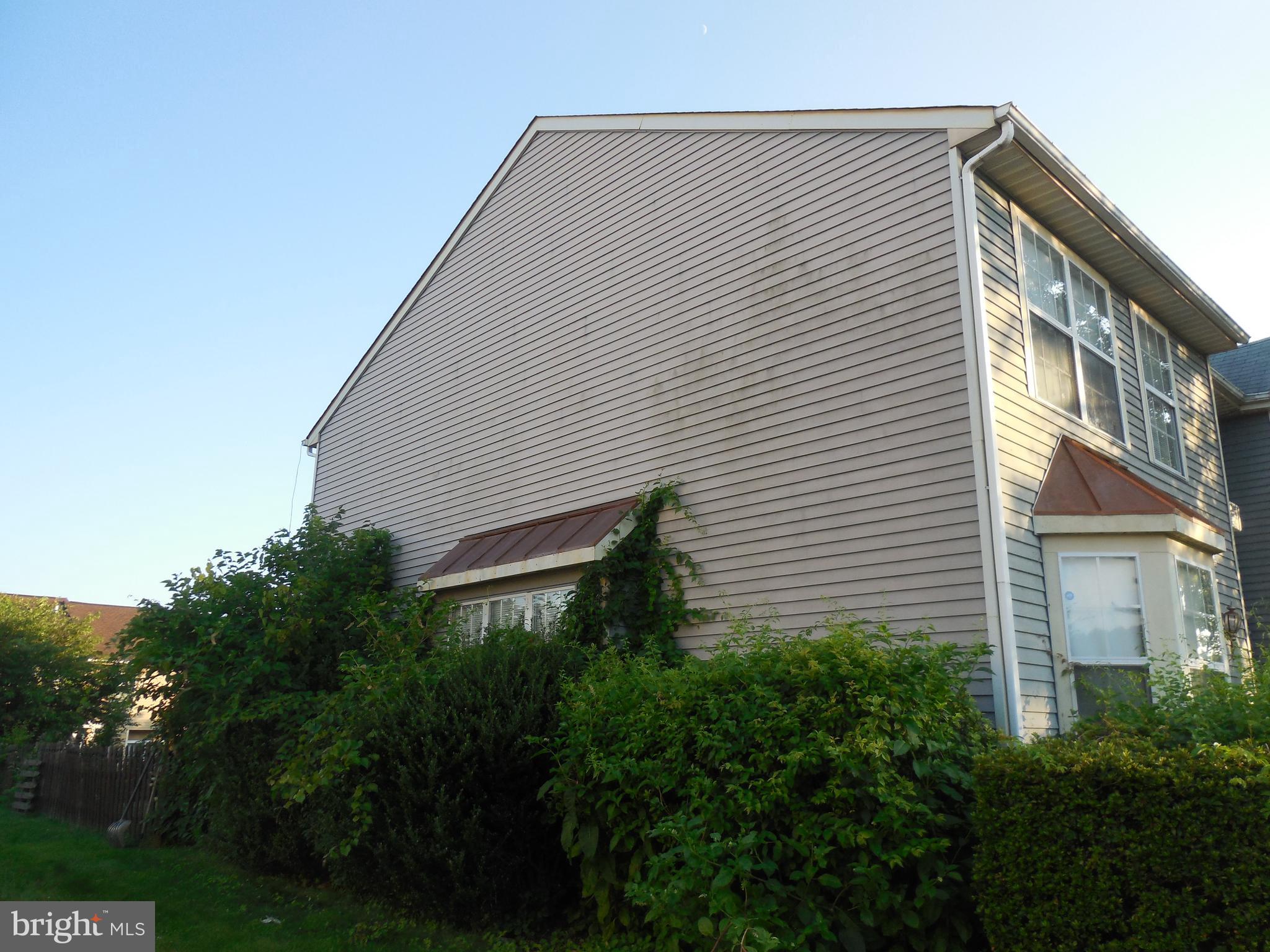 RIVERSIDE - Residential