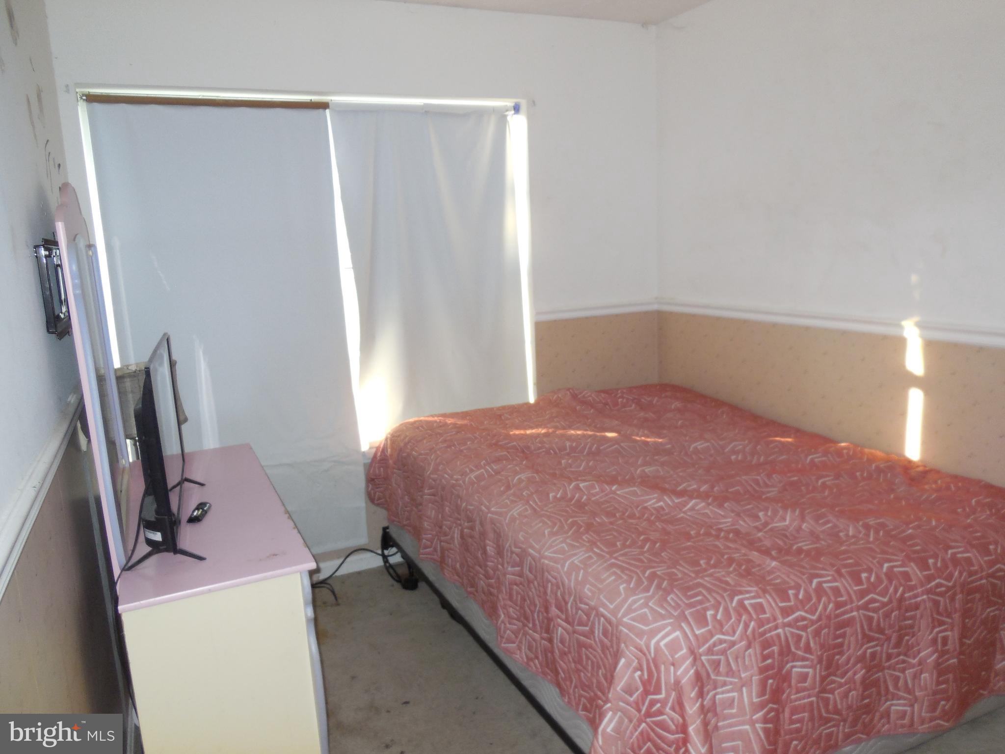 RIVERSIDE - Residential