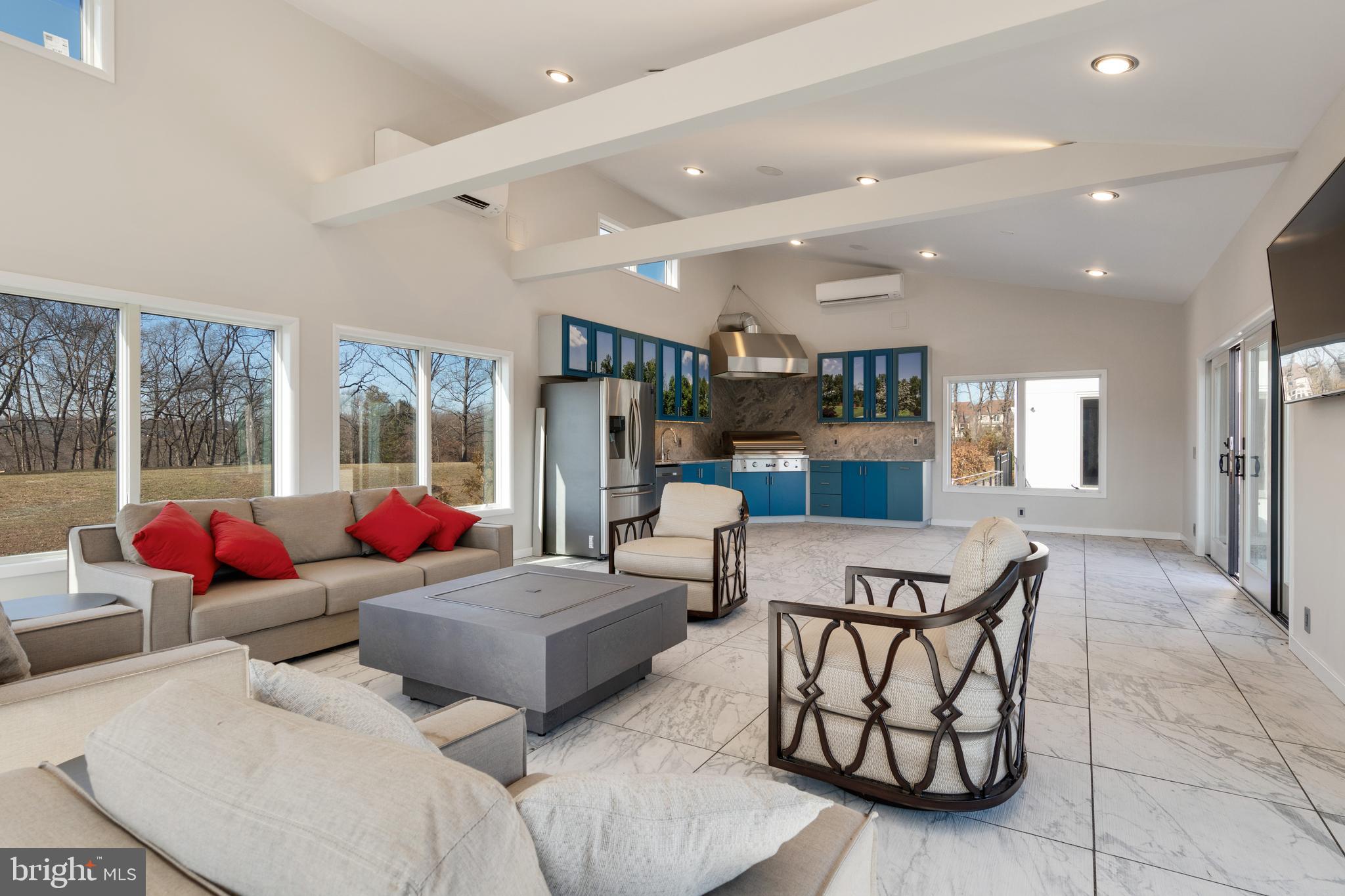 WEST CHESTER - Residential