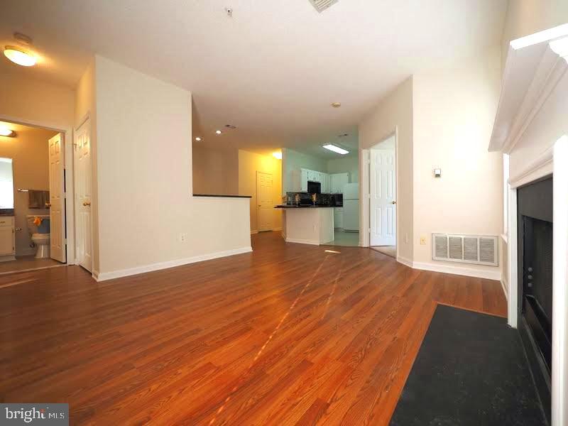 1705 LAKE SHORE CREST DRIVE 23