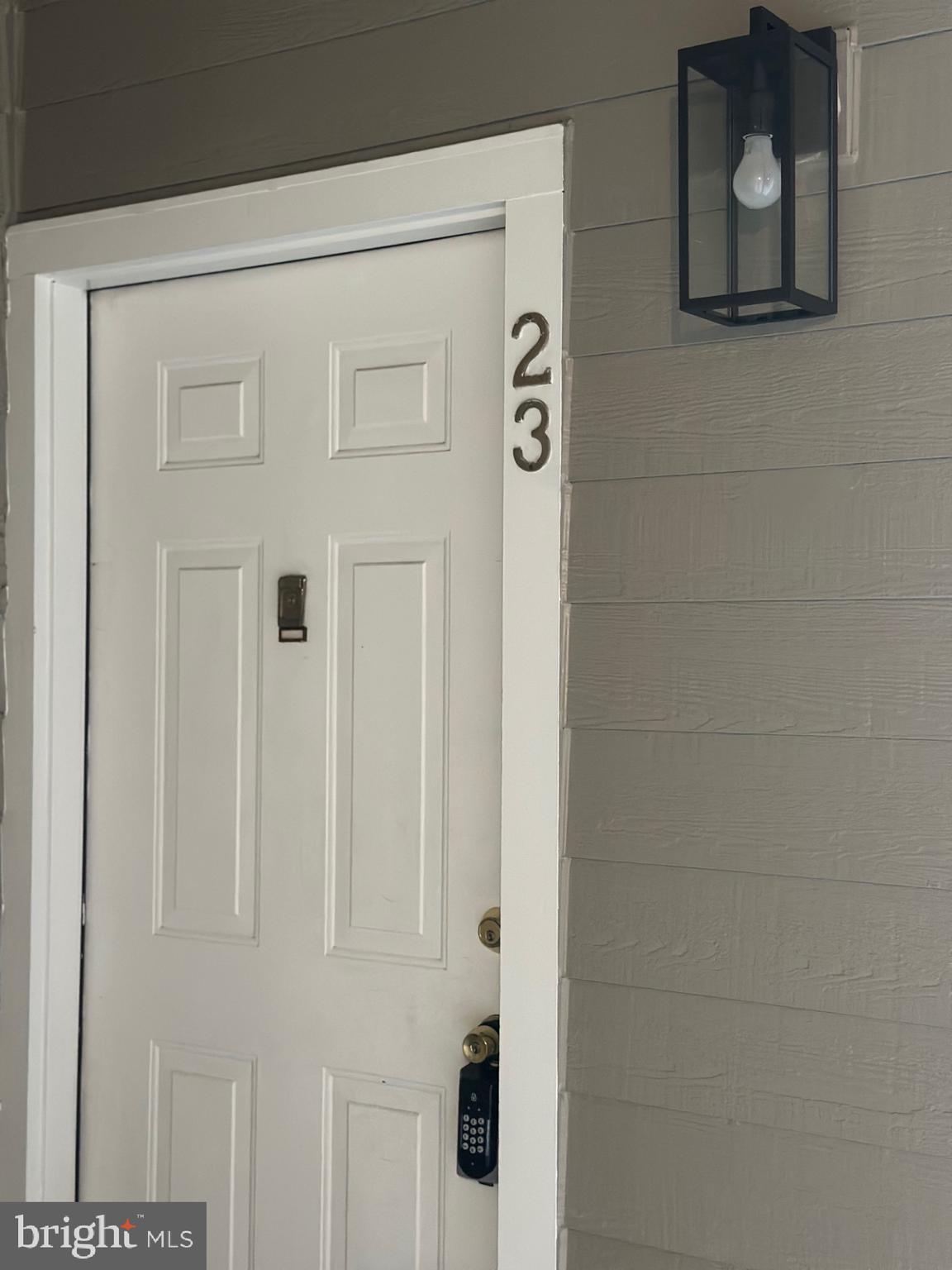 1705 LAKE SHORE CREST DRIVE 23