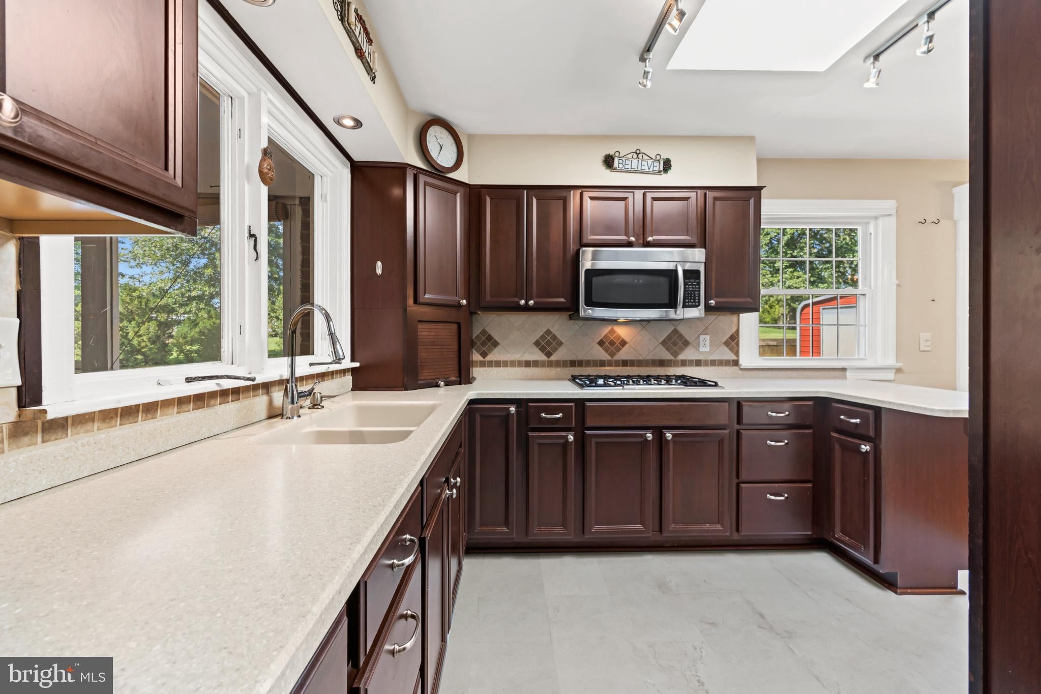 10226 GLEBE ROAD