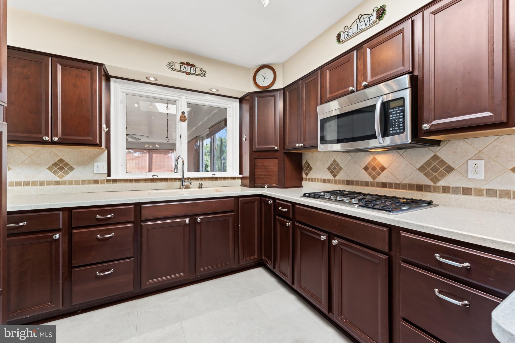 10226 GLEBE ROAD