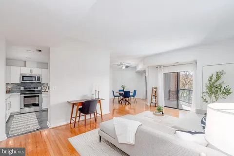 2515 Boston Street Unit 201, Baltimore, MD MLS: MDBA2164030