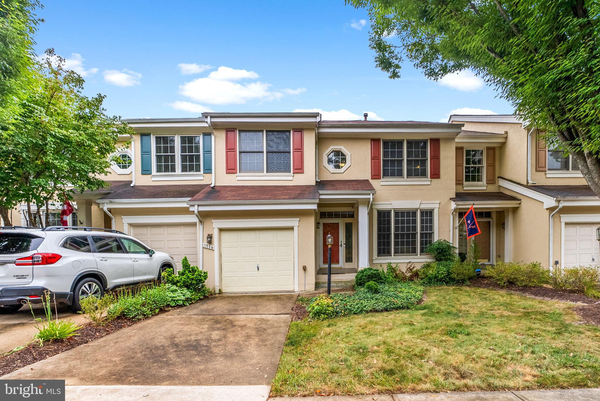 1316 PARK GARDEN LANE